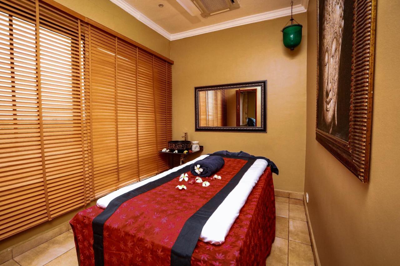 דאר א-סאלאם Colosseum Boutique Hotel & Spa מראה חיצוני תמונה