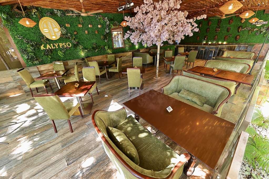 דאר א-סאלאם Colosseum Boutique Hotel & Spa מסעדה תמונה