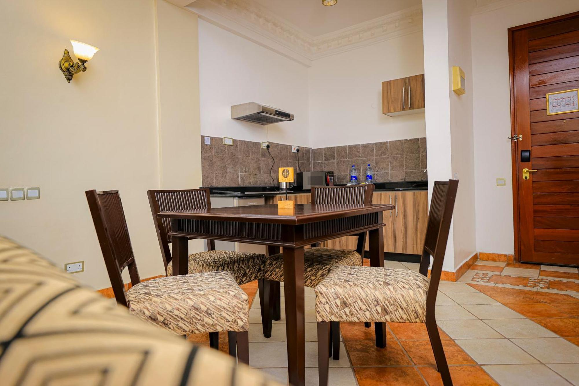 דאר א-סאלאם Colosseum Boutique Hotel & Spa מראה חיצוני תמונה